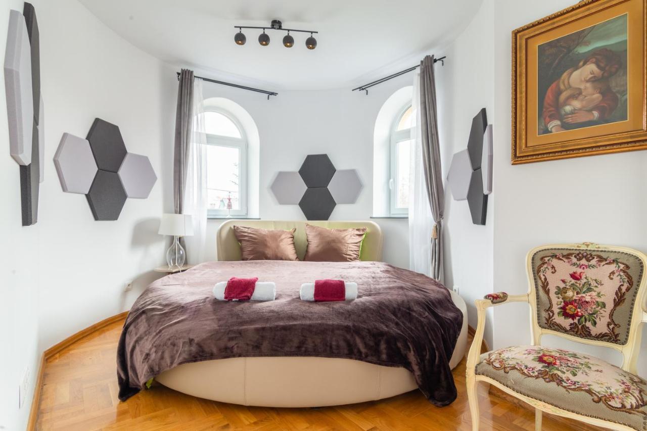 The Castle Suites & Apartment - Free Parking - (Adults Only) Krakov Exteriér fotografie