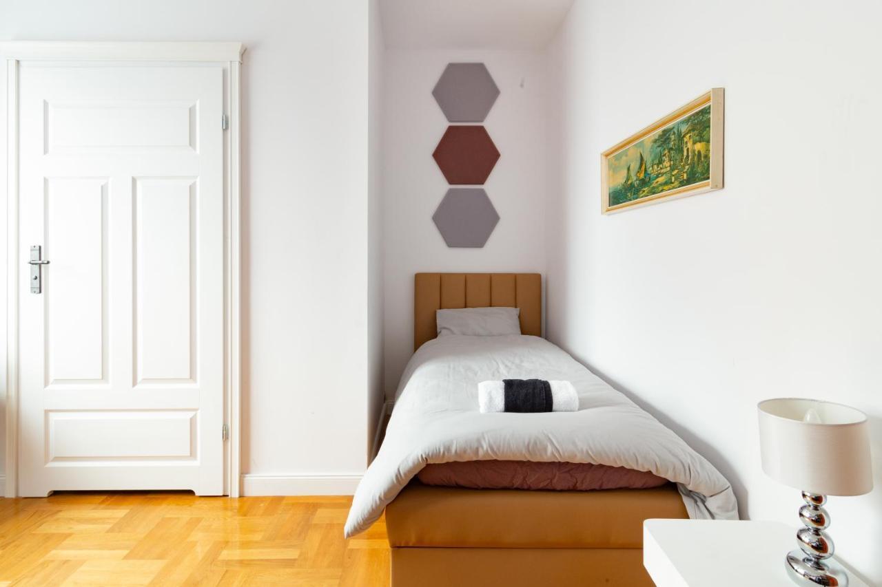 The Castle Suites & Apartment - Free Parking - (Adults Only) Krakov Exteriér fotografie